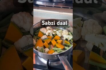 Best way to eat daal and vegetables together - #healthyrecipes #bengalifood