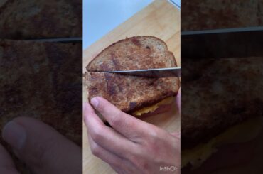 2 Minutes Scrambled Egg Sandwich Recipe! Healthy Sandwich Ideas #shorts #sandwich