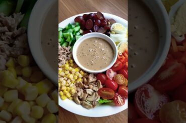 Easy salad recipe perfect for side dish or dinner parties! Healthy and delicious. #Salad #Yummy #Wow