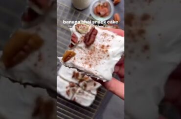 BANANA CHAI SNACK CAKE (vegan, gluten free, low sugar) #recipe #cooking #healthy #dessert #shorts