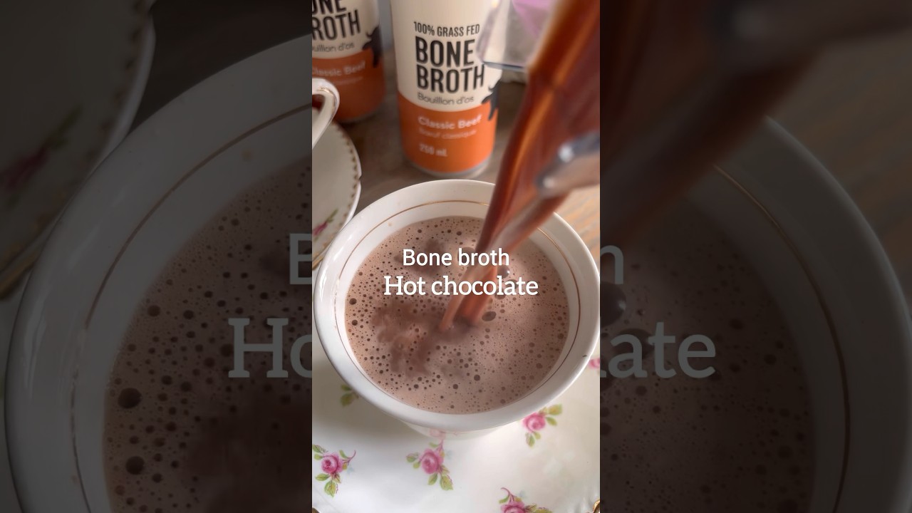 Bone broth hot chocolate! Full recipe tomatotomatoe.ca #recipe #bonebroth #healthy #health Bone broth hot chocolate! Full recipe tomatotomatoe.ca #recipe #bonebroth #healthy #health