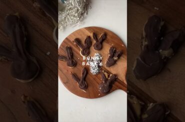 Bunny Bark! A festive twist on date and banana bark! #recipe #viral #food #healthy #date #banana