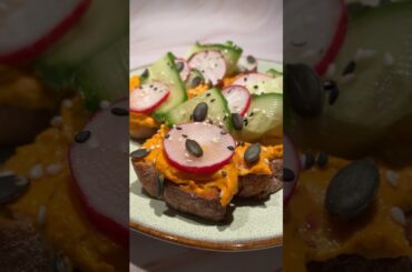 Easy & healthy snack #shorts #shortvideo #youtubeshorts