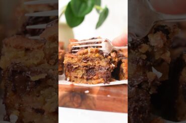 a healthier Blondie (recipe in the description) #healthydesserts #healthyrecipes #easyrecipe