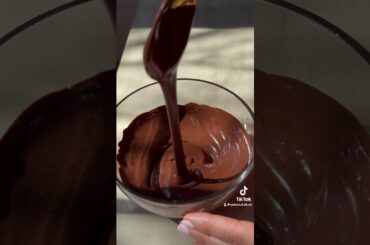 Snicker date bars recipe #datebars #healthysnacks #datesfruit