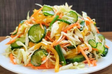 I eat this coleslaw for dinner every day and lose weight without dieting! healthy recipes / #dtrin