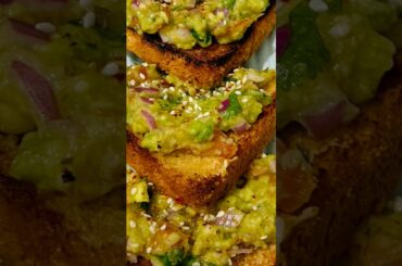 Day -95 | Avocado Toast Recipe In Indian Style | Healthy Breakfast #shorts#kiranrecipe#avocado#viral