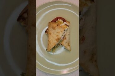 Delicious Breakfast Wrap #fastfood #healthy #healthyfood