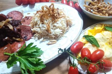 healthy dinner recipes | rice and beans | fried eggs | cheese, salami sausage | Tortilla