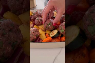 This Beef Kofta Bake only needs one baking dish! #shorts #recipe