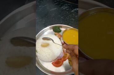 Bhojan krte vakt dhyan de #shortvideo #biharilunch #healthylunch  Today's healthy lunch