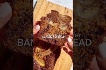 Soft + Tender Banana Bread https://lifemadesweeter.com/healthy-banana-bread/