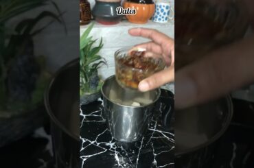 #shortsfeed #bananarecipe #milkshakerecipe #easyrecipe #youtubeshorts #shortsviral #healthyrecipes