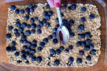 Blueberry Baked Oats - Delicious HEALTHY Breakfast Recipe!