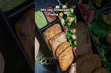 Quick Healthy 5 min Recipe | Mix Veg Sezwan Pratha | Lunch Box #shorts #youtubeshorts