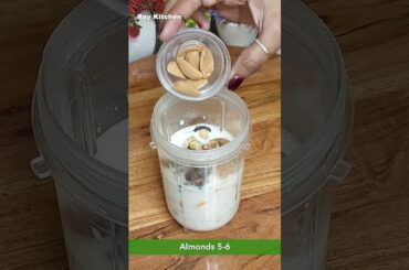 Protein Se Bharpur, Roz 1 Bowl Khaye Aur Apni Energy Ko Duguna Bhadaye /Breakfast Smoothie #Shorts