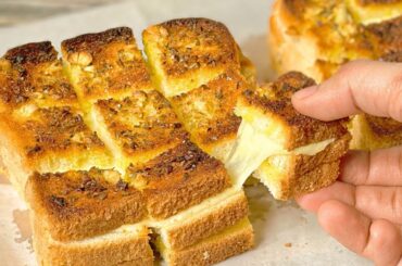 Mouthwatering Cheesy Garlic Toast Recipe | Garlic Bread Recipe | Easy Breakfast Recipe