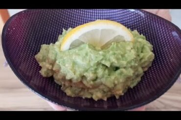 Healthy Salad in 5 Min.  My Husband Didn’t Like Avocado Before Until I Started Cooking it This Way.