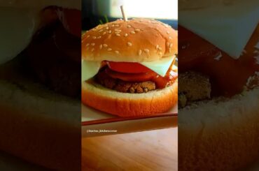 healthy burger #shorts #viralshort #trending #youtubeshorts #funnyvideo