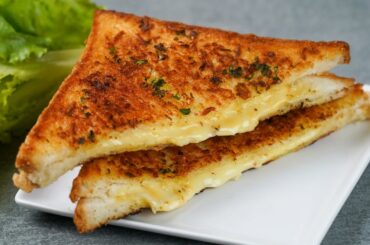 Garlic Cheese Sandwich Recipe | Cheese Sandwich | Easy Sandwich Recipe | Garlic Sandwich | N'Oven