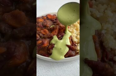 DO YOU HATE GREEN VEGGIES? Add these green sauces with antioxidants to everything to eat more greens