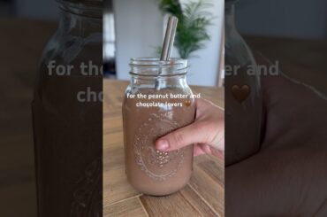 Chocolate peanut butter smoothie #smoothie #healthyrecipes #proteinrecipes #smoothierecipes