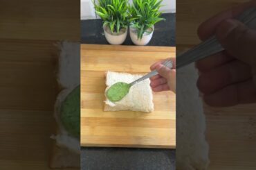 Healthy and cheesy stuffed pav #shortsfeeds #recipe