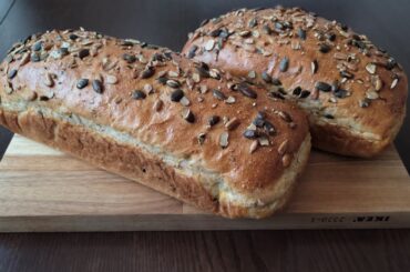 How to make homemade bread recipe, healthy and delicious Multigrain Bread with seeds!