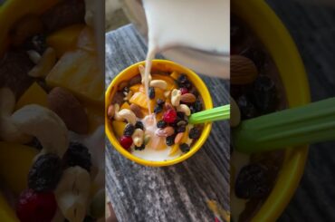 Quick, tasty and healthy oat meal recipe for all!  #bigmusclesnutrition