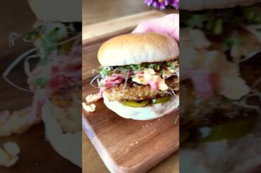 Honey Pepper Pimento Chicken Sandwich #chickensandwich #healthyrecipes #easydinner