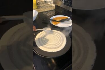 Healthy Crispy Homemade Dosa Batter Recipe! #healthyrecipes #dosa #trendingshorts #shortfeed #shorts