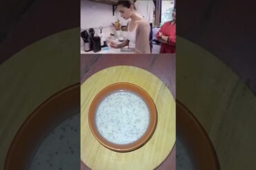 Aliya Bhatt's Favourite Breakfast ''Chia Pudding'' Recipe #aliyabhatt #shorts #viral