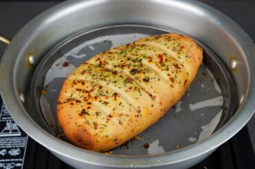 No Yeast, No Oven Garlic Bread Recipe In Kadai | Eggless | Easy Garlic Bread | N'Oven