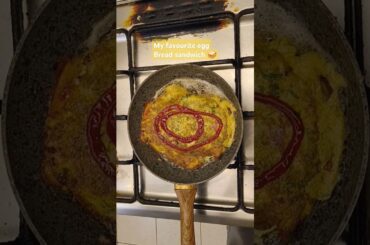 Level Up Your Breakfast: Tasty Egg Sandwich Tutorial #shorts #short #breadsandwich