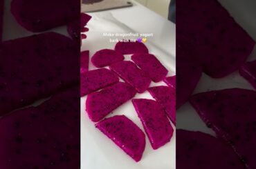 Dragonfruit yogurt bark #dragonfruit #healthyrecipes #easyrecipe #healthyfood #healthysnack #healthy
