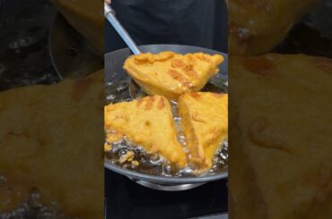 Bread Pakoda ASMR Cooking #shorts #crunchytreats #asmr #food #cooking #streetfood #breadpakoda