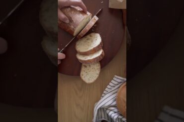 Cutting healthy wheat bread#food#health#healthy#shorts#foodie#recipe#asian#chinese