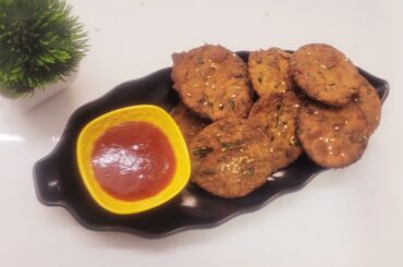 Vendhaya Keera Nippat in Tamil | Super Tasty and Healthy Snacks Recipe | Evening Snacks.