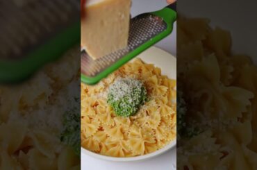 Pea Pesto Farfalle #food #recipe #shorts #healthyfood #healthylifestyle #healthy #recipe #foryou