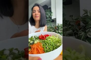 Quinoa Salad with Special Sauce , Mrs Vegan #veganstyle #cooking #veganiseasy #healthy #vegatarian