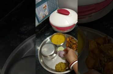 Today's healthy lunch #shortvideo #husbandwifecomdey #indianfood #biharilunch #funny