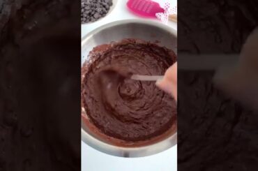 Healthy 6-ingredient Chocolate Banana Bread #subscribe #shorts #shortvideo #shortsviral #viral