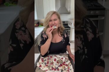 Frozen Yogurt Bark #snacks #healthy