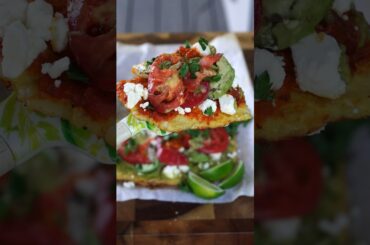 How to make cauliflower crust breakfast pizza recipe. #shorts #recipe #lowcarb #healthyrecipes