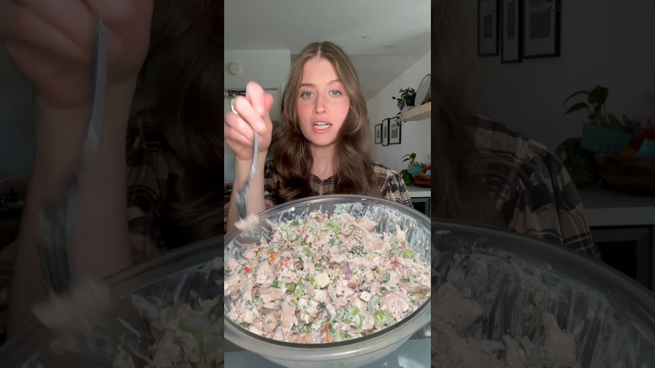 You need this peachy chicken salad #chicken #lunch #pregnant #health #cooking #protein #mealprep You need this peachy chicken salad #chicken #lunch #pregnant #health #cooking #protein #mealprep