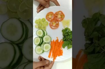 #Refreshing Detox Water Recipe: Mint, Lemon, Cucumber, Carrot, Tomato, and Ginger for Weight Loss