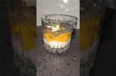 Healthy oats breakfast recipe#rumisaakhol #youtubeshorts #shortvideo #reels #trending #food #oats