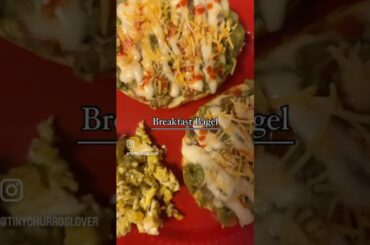 Breakfast bagel | guacamole | healthy breakfast ideas | yummy breakfast | easy to make recipes