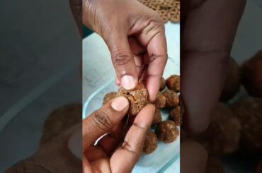 Evening healthy snacks for kids|Red poha laddu|Sivappu aval laddu#shorts@Ungal sisters