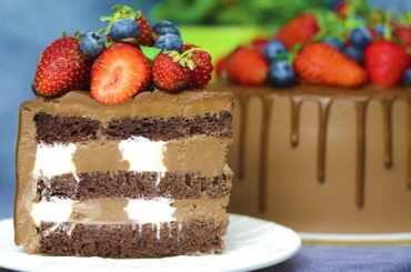 Low-calorie chocolate cake! HEALTHY gluten--free sugar-free recipe!